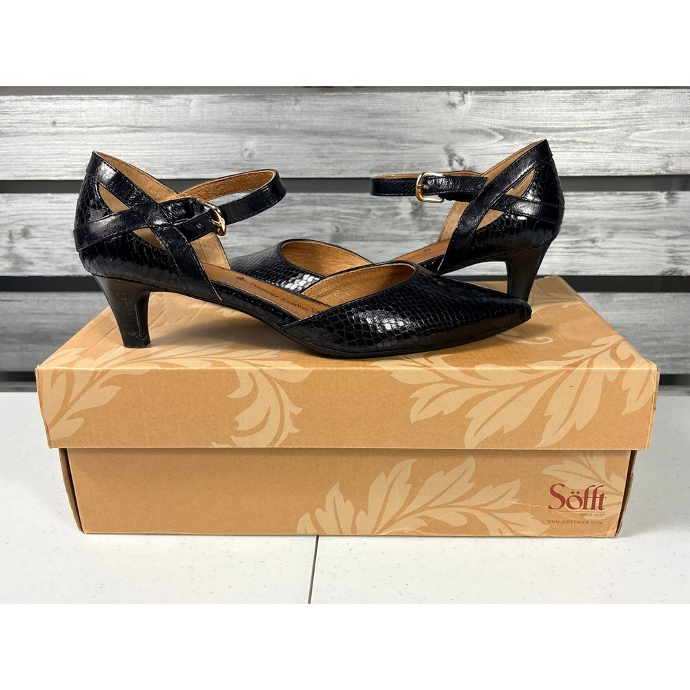 Sofft Black Snake Embossed Leather Pointed Toe Ankle Strap Heels Pumps Womens 9M